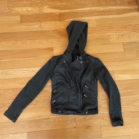 Silence and noise vegan leather and fleece hooded moto jacket XS urban outfitter - Picture 6 of 6
